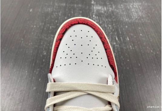 Jordan 1  DJ5186-100 Low  DJ5186-100 Spades 0310